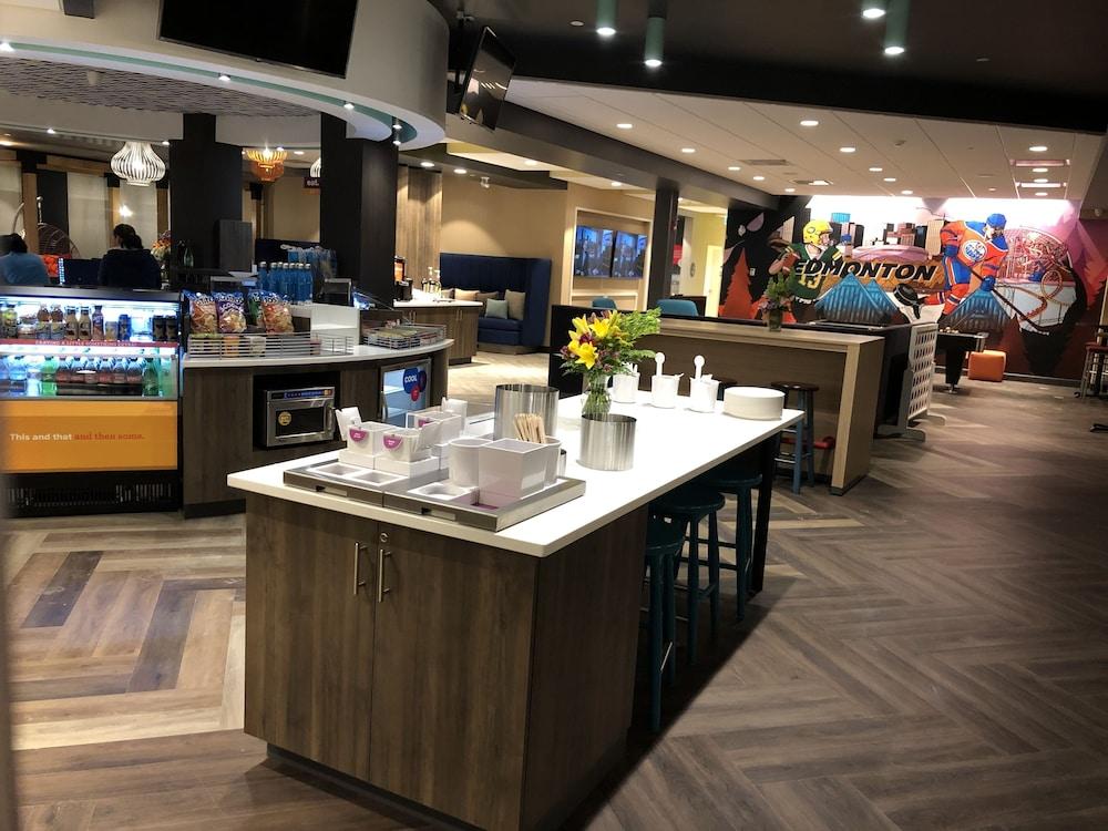Tru By Hilton Edmonton Windermere Eksteriør billede
